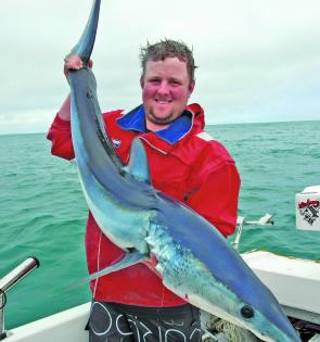 Tim Haw with a solid little mako taken while drifting in Bass Strait. Photo courtesy Gawaine Blake.