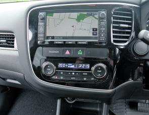 Mitsubishi have neatly combined Sat Nav with a reversing camera and audio unit in one handy unit in the LS Outlander. 