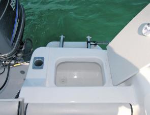 Paired live wells are featured within the CW 1750’s transom corners, which are great for storing drinks on a hot day.