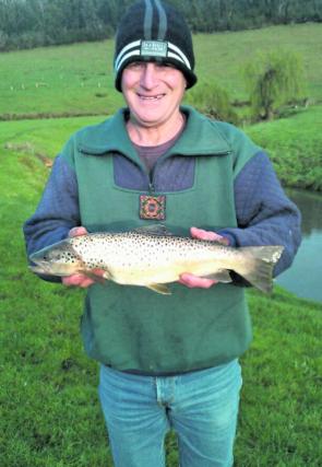 Mick Gned caught this thumping big brownie with worms just after a big downpour. It weighed in at 3lbs in the old scale. Not bad for the creek!