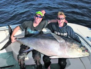 Brett Lee and Dominic Thornely with Dom’s jumbo ‘fin.