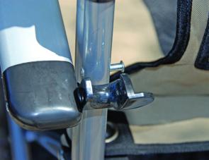 A close up look at the chair’s lock mechanism. 