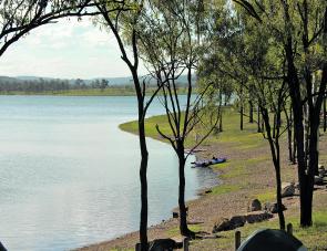 Lake Wivenhoe has many placid arms for even small boats to enjoy. 