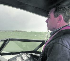 The space between the screen and the bimini is very important for clear visibility on the rough days.