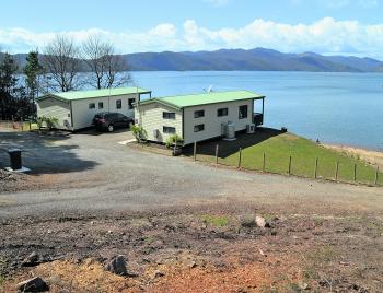 Burrinjuck Waters has an accommodation option for you no matter what your budget is.