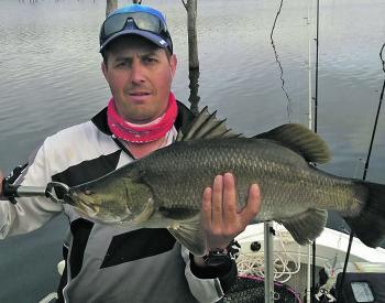 Some anglers from Broken Hill, NSW made their first trip to Monduran and caught some beasts like Dean Arnold’s barra. Dean custom made the ‘Mauler Rods’ the boys used and they worked a treat.