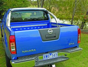 There’s a 2.36 metre square cargo area within the rear tray of the Navara, enhanced by the Utili Track cargo containment system. 