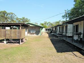 This shot clearly shows the handy layout of the camp with barbecues and ablution blocks servicing each group of cabins. 