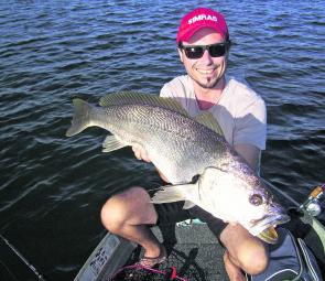 Gus Dowsett with a top Narrabeen Lake mulloway.