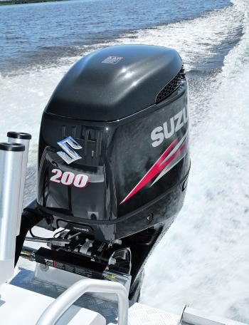 The Suzuki 200hp 4-stroke was a great match for the 651. Plenty of power and good fuel economy for a large motor.