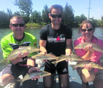 Whiting and surface lures go hand in hand during summer as Stuie, Nikki and Ben found out. The guys managed 25 whiting in a short two hour session.