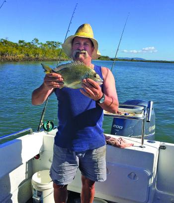 Darryl Sailor with a monster 41cm Jumpinpin bream that went nearly 1kg.