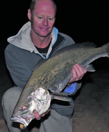 John Grant with a school mulloway caught soon after sunset. While it hasn’t been a great year for beach mulloway, there’s always a chance for those who put in the effort with good quality baits.