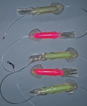 Daisy chains can be made from conglomerations of plastic squids and fish profiles and are ideal for exciting fish that come up into the spread. They are used extensively for switch baiting and fly fishing teasers.