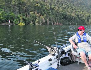 A tiller steer outboard means the skipper is at the rear and has an excellent view of what lies ahead, and most of the rods. Side consoles take up deck space and push rod holder mounts to mid-ship if they’re to be seen. Having said that, if you’re fishing