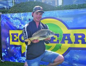 Steve Parker from Team Colac Tackle displays the 1.69kg Eco-Gear Big Bream he landed on Day 1