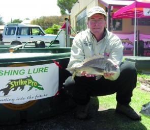 In his first competition as a non-boater, Rob Williams from Wodonga proved to be consistent enough to take out the title.