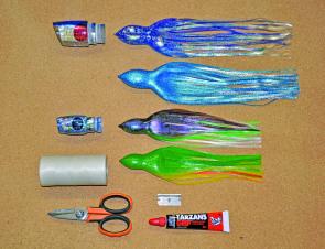 For this we’ll need: A lure head; two lure skirts of a size to match the lure head’s tapered collars; waxed rigging thread; scissors; razor blade and Tarzan’s Grip glue.