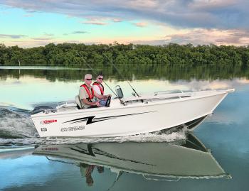 Powering along smoothly, the Stacer’s well designed Evo Hull cuts an impressive figure.