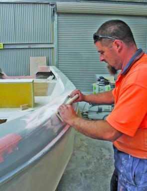 Sanding the gunwales is a simple job at first glance, but the reality is entirely different. It takes a very skilled operator to produce such a great job as Darryn Burr has done here.