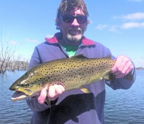 Steve Crooks with a mudeye caught Toolondo brown of 2.6kg.