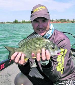 Justin Thompson working out the bream bite at Redcliffe.