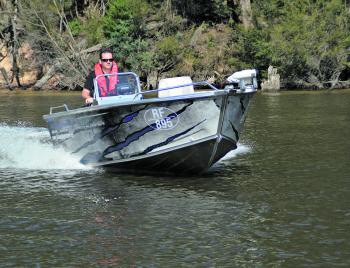 The Ultra-Lift hull at work. Lake Narracan didn’t really put this to the test, but the stability underway was excellent.