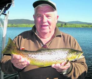Peter Baron trolled up this prime brown on a classic Spring day on Lake Jindabyne.