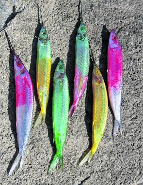 If you want to make your gar baits standout try soaking them in food colouring to get your desired colour.